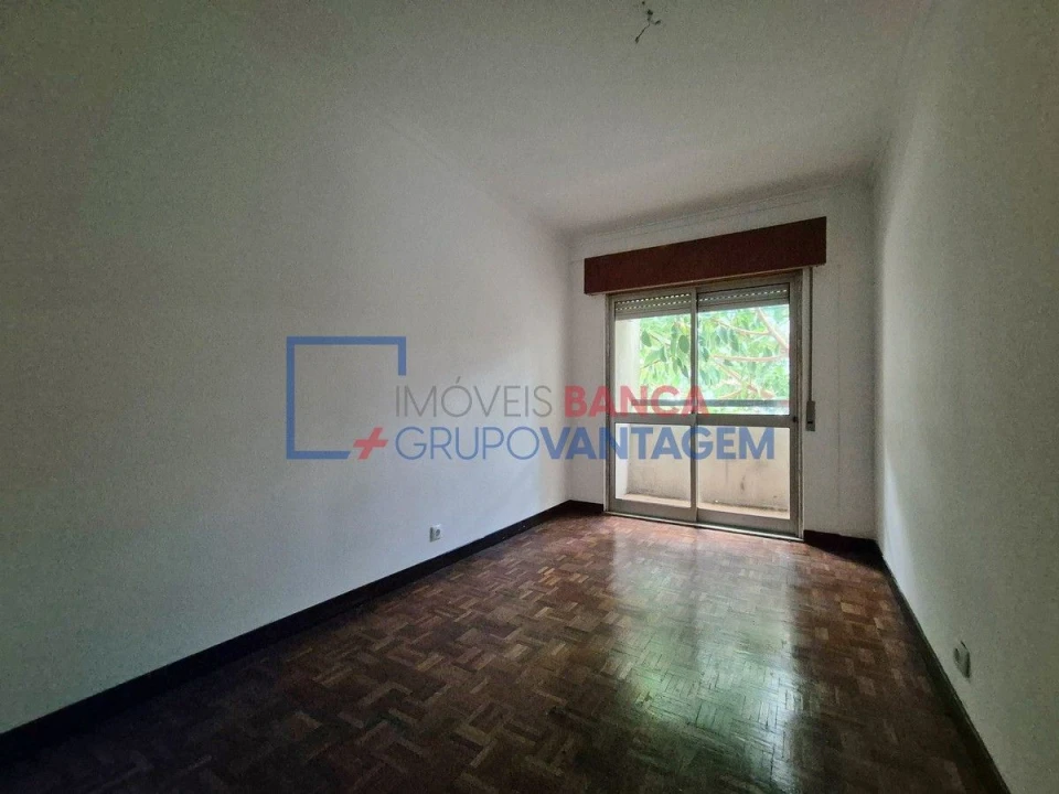 Apartamento T3 para Venda em Rio de Mouro Foto 10