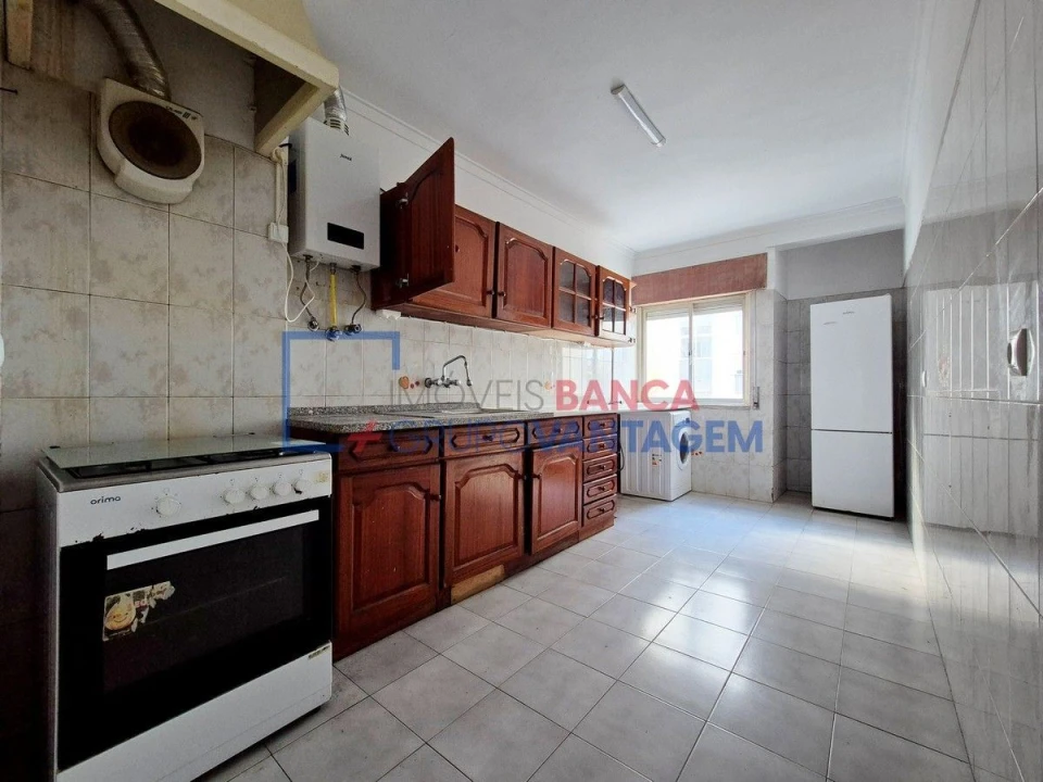 Apartamento T3 para Venda em Rio de Mouro Foto 18