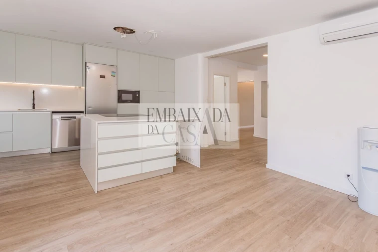 Moradia T3 para Venda em Carcavelos e Parede Foto 13