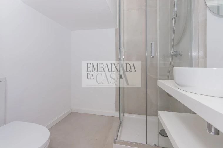 Moradia T3 para Venda em Carcavelos e Parede Foto 38