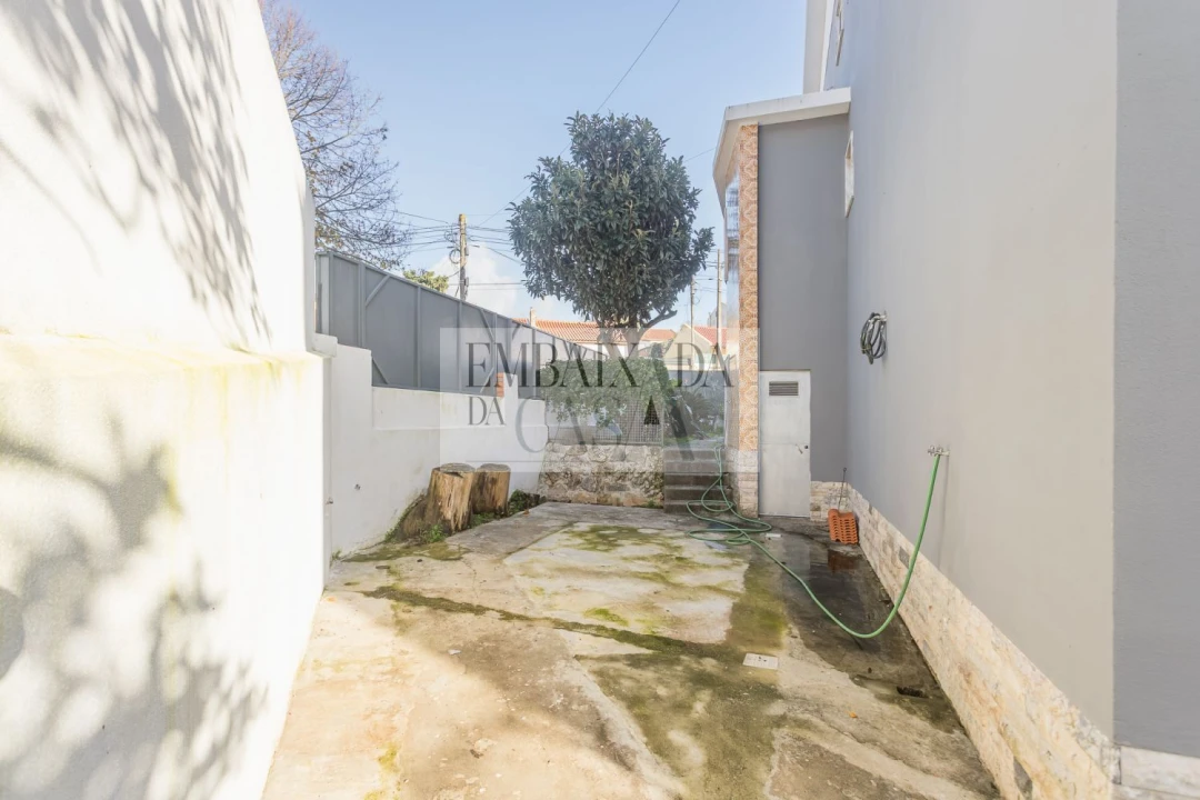 Moradia T3 para Venda em Carcavelos e Parede Foto 41