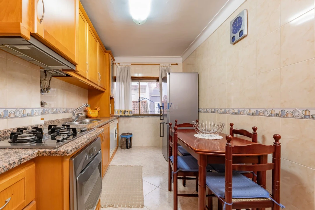 Apartamento T2 para Venda em Baixa da Banheira e Vale da Amoreira Foto 1