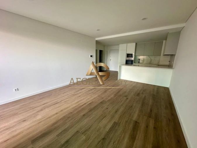 Apartamento T2 para Venda em São Martinho Foto 4