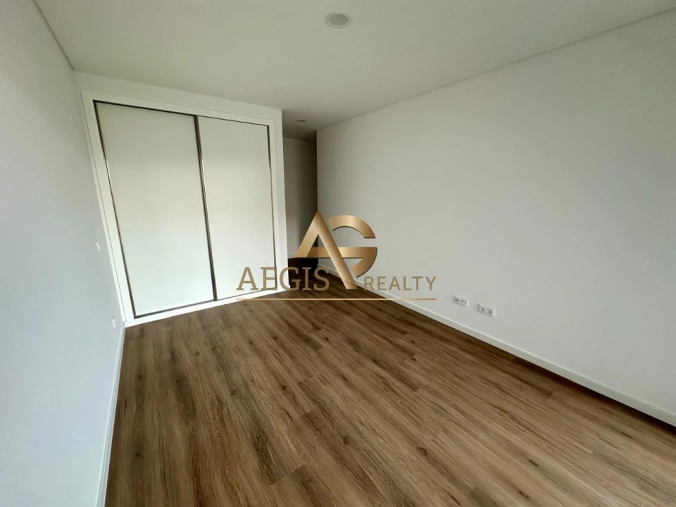 Apartamento T2 para Venda em São Martinho Foto 14