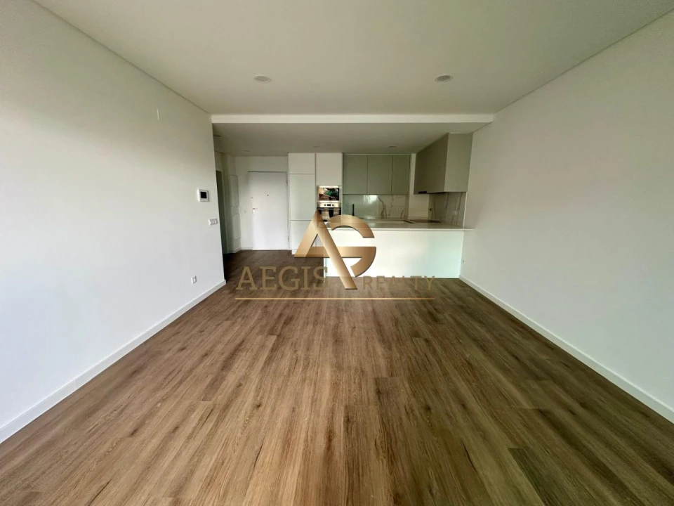 Apartamento T2 para Venda em São Martinho Foto 2