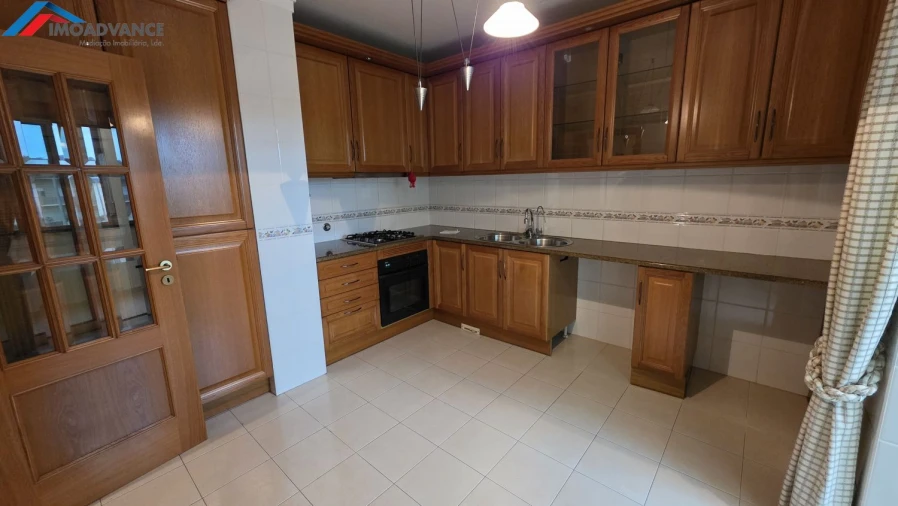 Apartamento T2 para Venda em Buarcos Foto 6