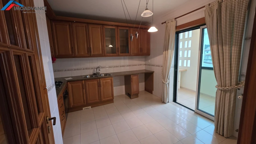 Apartamento T2 para Venda em Buarcos Foto 5