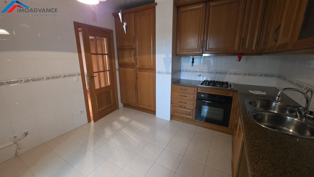 Apartamento T2 para Venda em Buarcos Foto 7