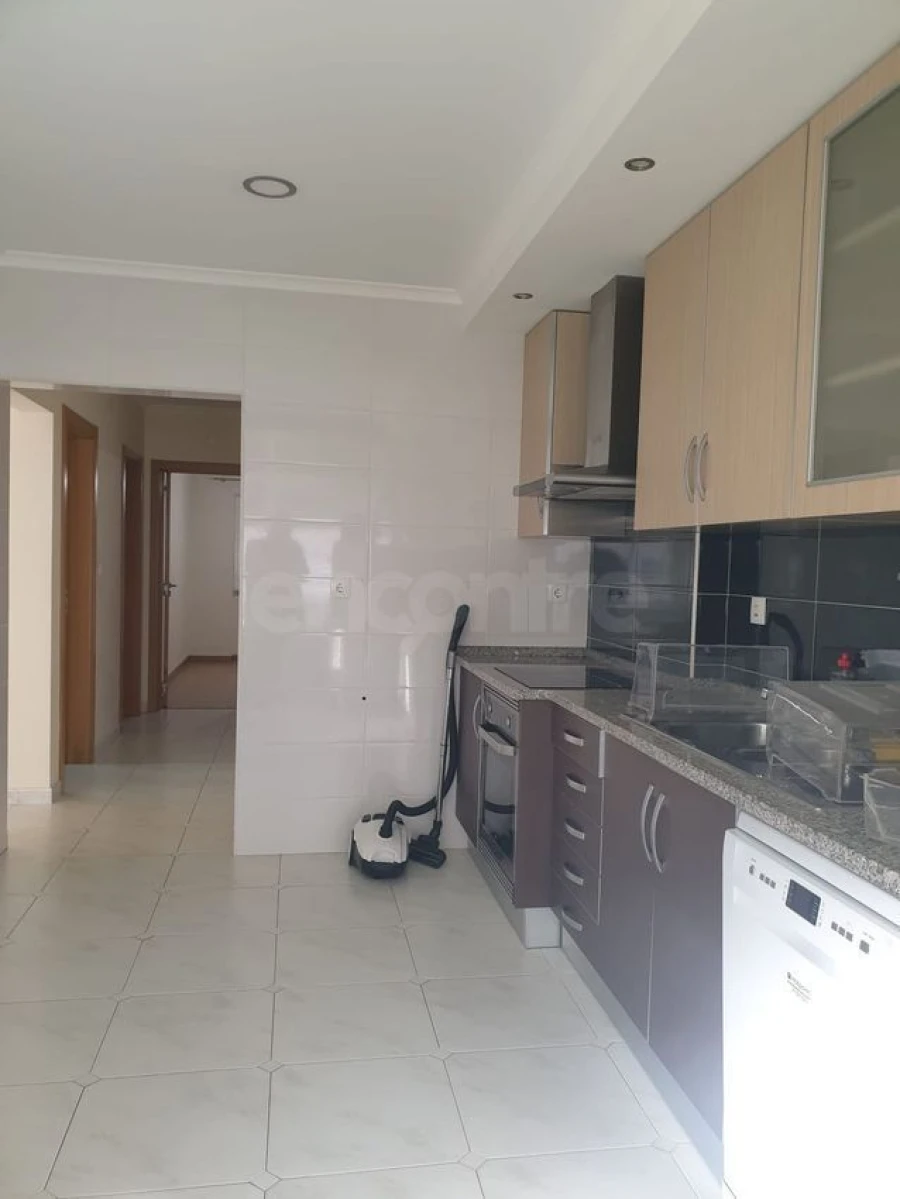 Apartamento T2 para Arrendamento em Odivelas Foto 1