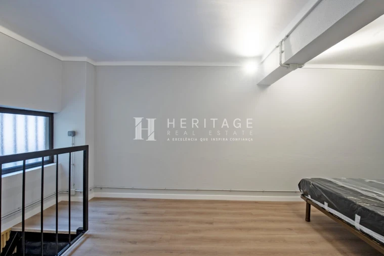 Loja para Venda em Baixa da Banheira e Vale da Amoreira Foto 11