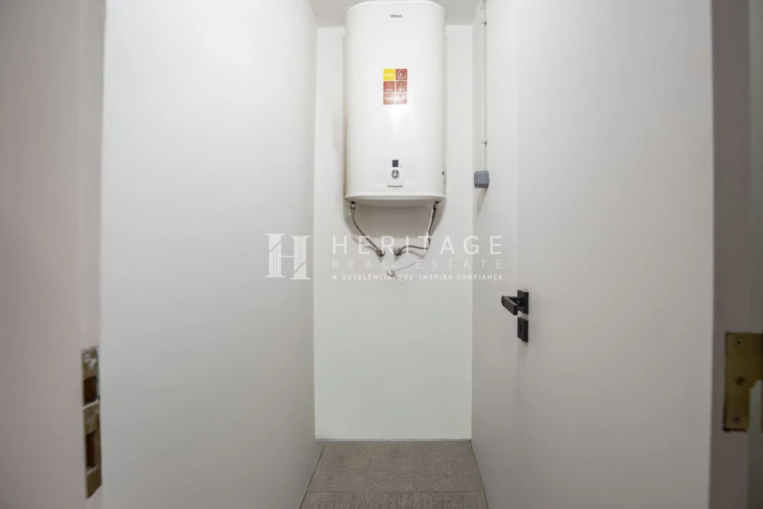 Loja para Venda em Baixa da Banheira e Vale da Amoreira Foto 17