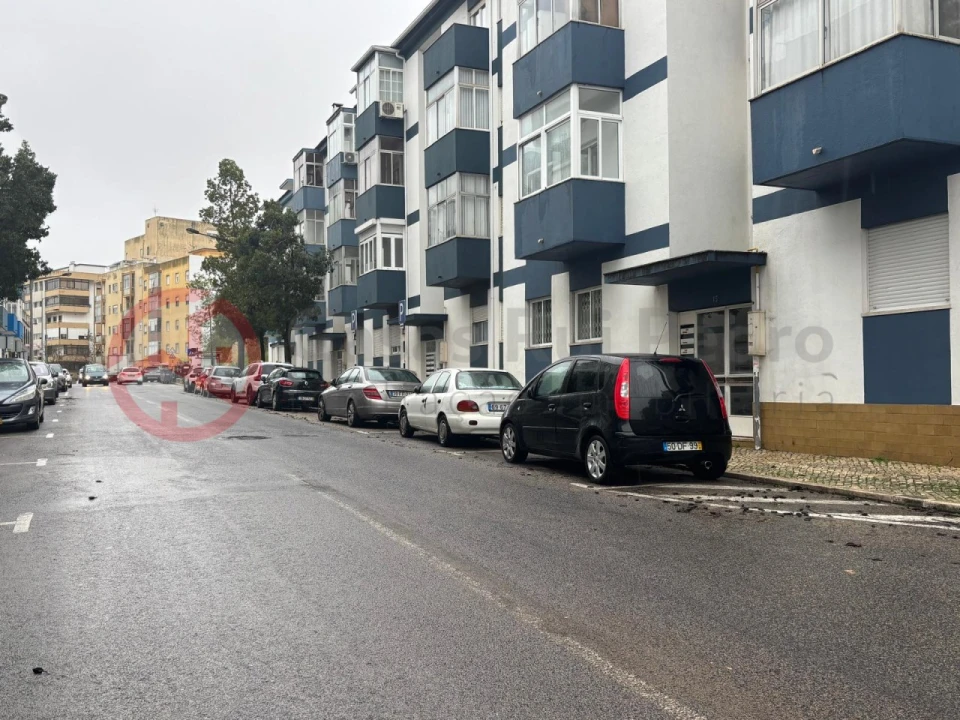 Apartamento T3 para Venda em Laranjeiro e Feijó Foto 16