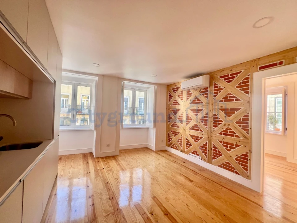 Apartamento T2 para Venda em São Vicente Foto 1