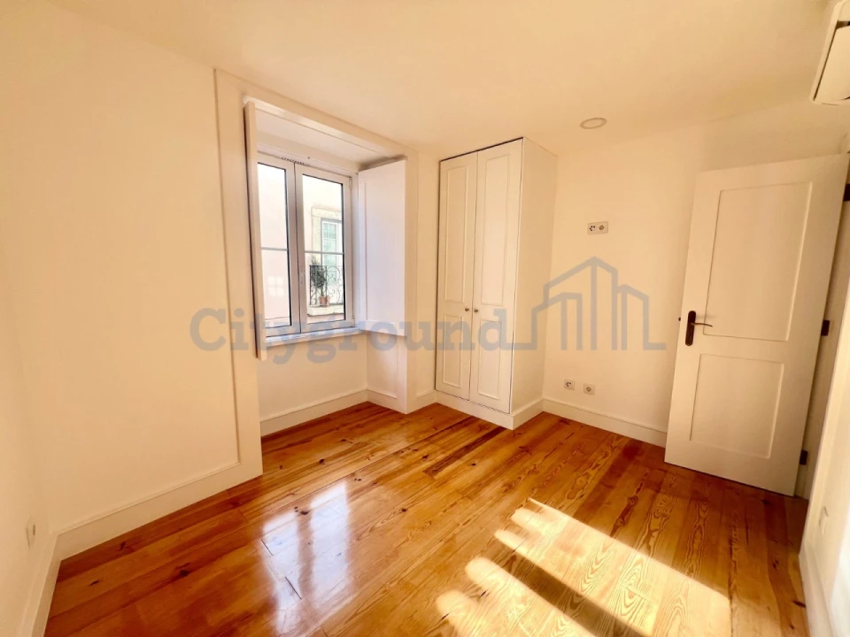 Apartamento T2 para Venda em São Vicente Foto 16