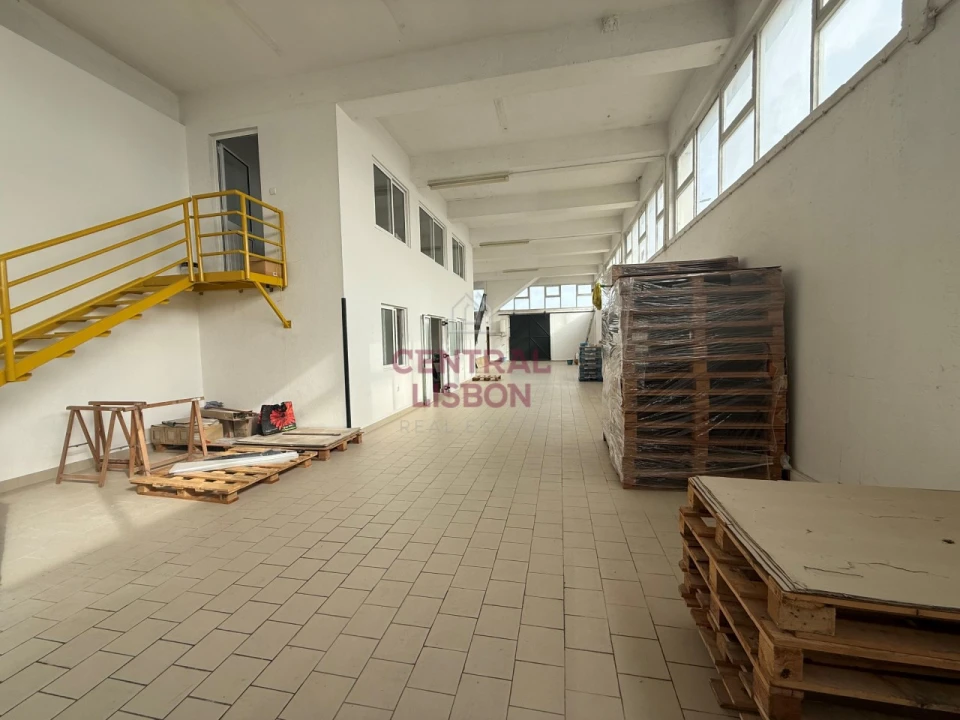 Armazém para Arrendamento em Alhandra, São João dos Montes e Calhandriz Foto 8