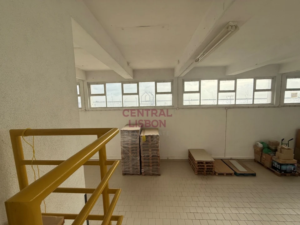 Armazém para Arrendamento em Alhandra, São João dos Montes e Calhandriz Foto 10