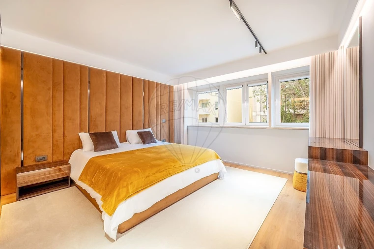 Apartamento T3 para Arrendamento em Arroios Foto 6