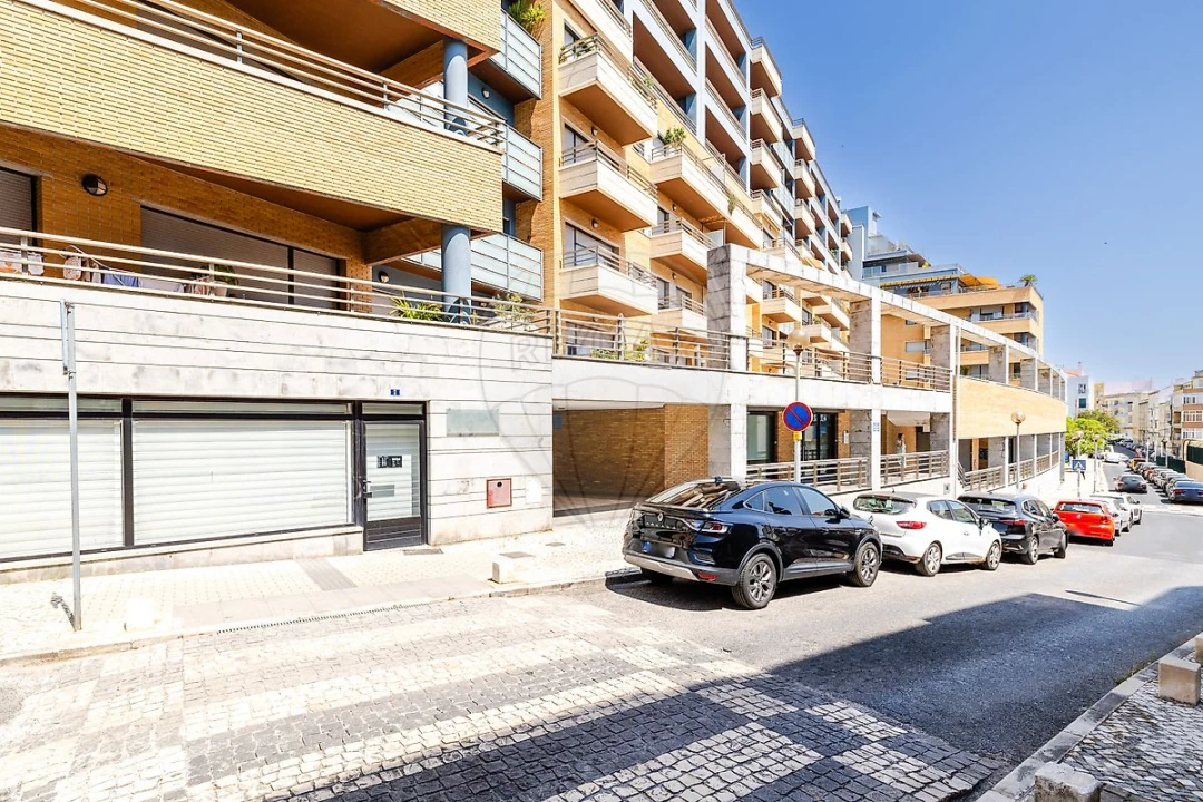 Garagem para Venda em Vila Franca de Xira Foto 5