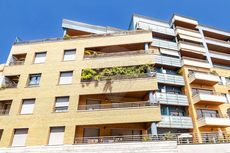 Garagem para Venda em Vila Franca de Xira Foto 4