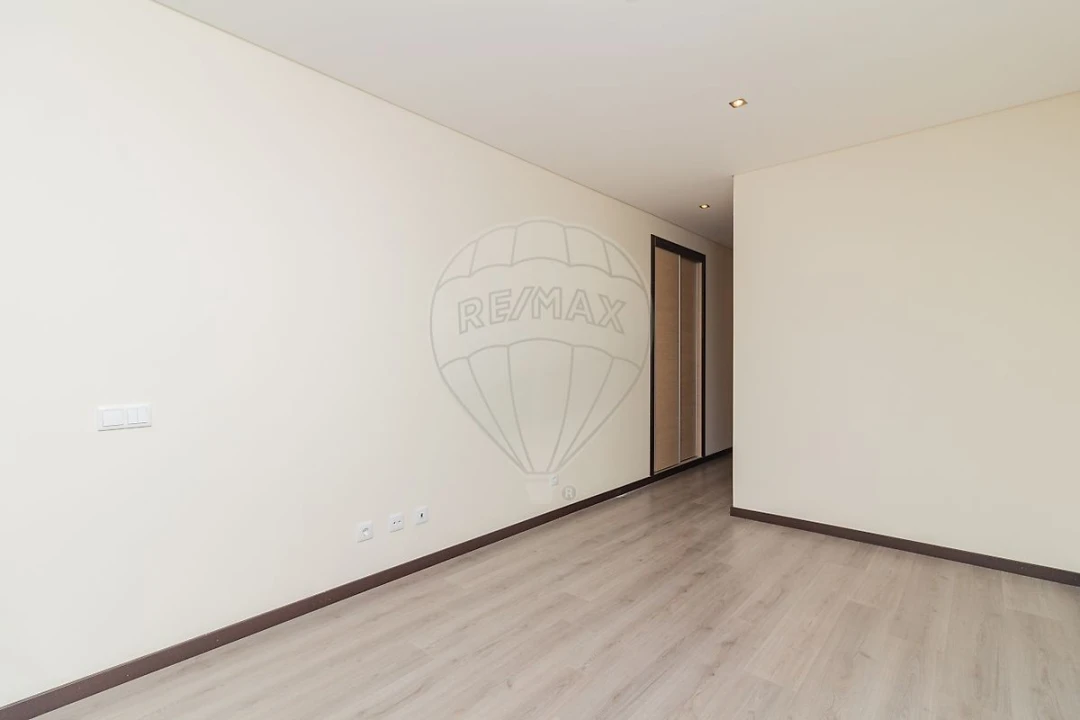 Apartamento T3 para Arrendamento em Marvila, Ribeira Santarém, São Salvador, São Nicolau Foto 9