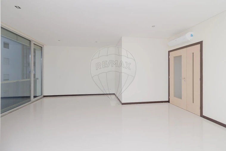 Apartamento T3 para Arrendamento em Marvila, Ribeira Santarém, São Salvador, São Nicolau Foto 18