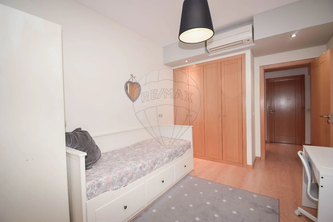 Apartamento T2 para Venda em Odivelas Foto 11