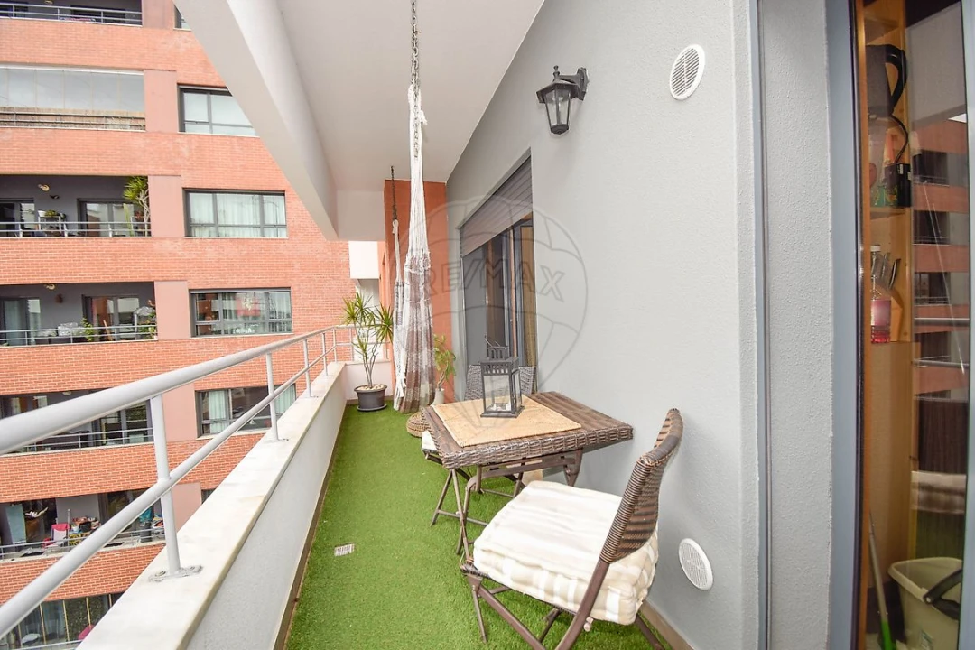 Apartamento T2 para Venda em Odivelas Foto 28