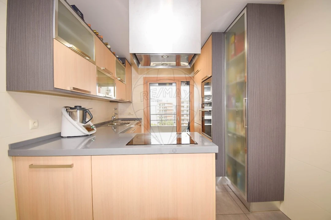 Apartamento T2 para Venda em Odivelas Foto 14