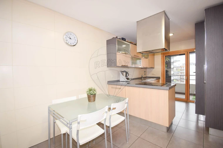 Apartamento T2 para Venda em Odivelas Foto 13