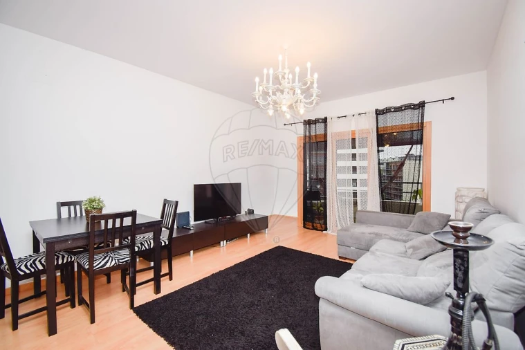 Apartamento T2 para Venda em Odivelas Foto 1