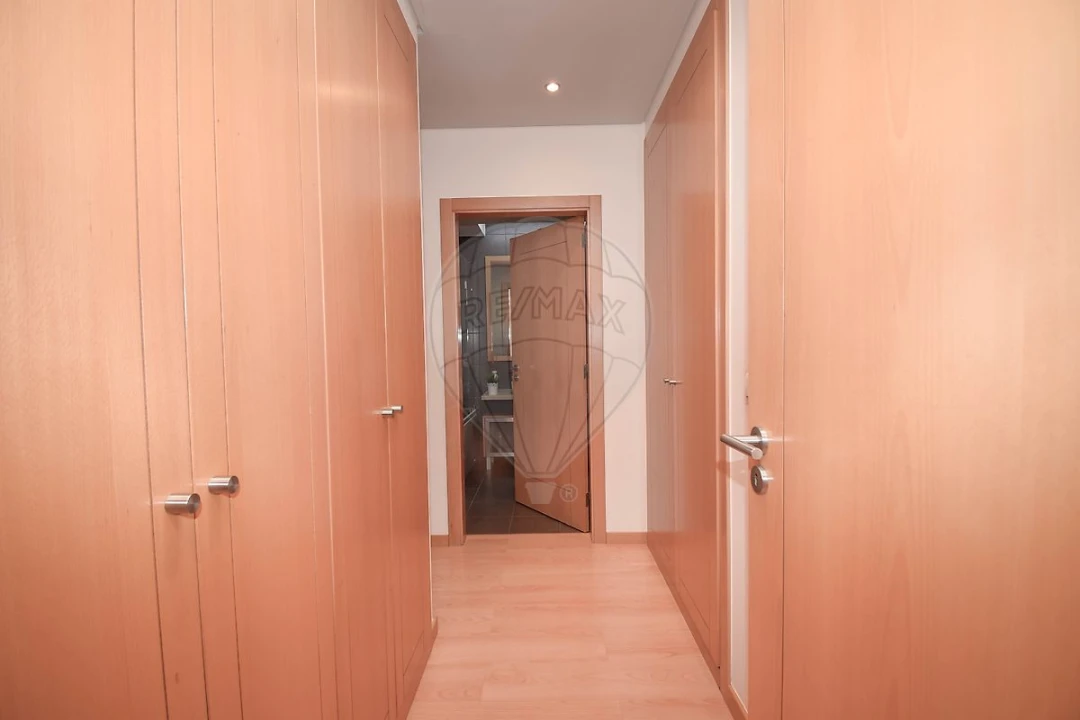 Apartamento T2 para Venda em Odivelas Foto 9