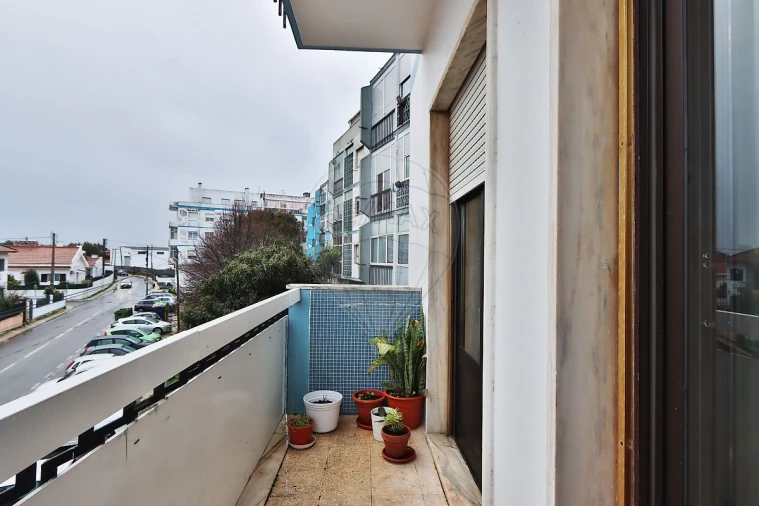 Apartamento T1 para Venda em Algueirão-Mem Martins Foto 4