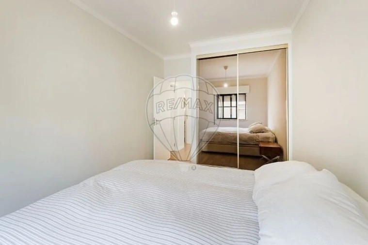 Apartamento T2 para Venda em Vialonga Foto 6