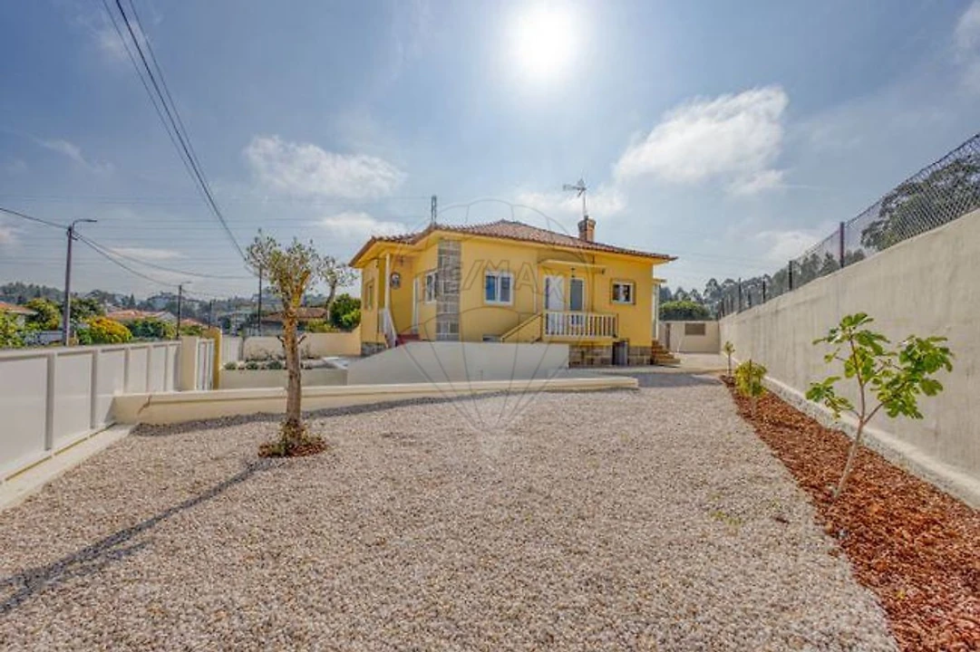 Moradia T3 para Venda em Serzedo e Perosinho Foto 4