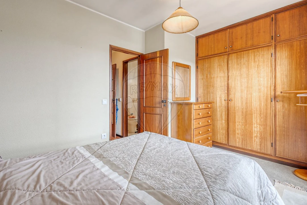 Apartamento T1 para Venda em Paranhos Foto 17