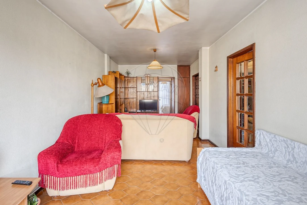 Apartamento T1 para Venda em Paranhos Foto 4