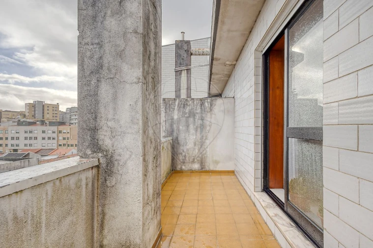 Apartamento T1 para Venda em Paranhos Foto 18