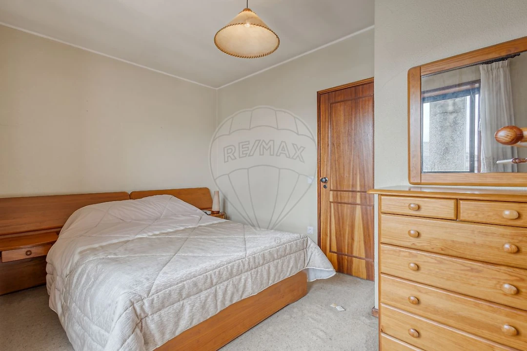 Apartamento T1 para Venda em Paranhos Foto 16