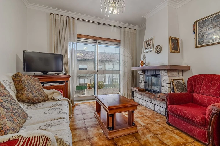 Moradia T3 para Venda em Pedroso e Seixezelo Foto 5