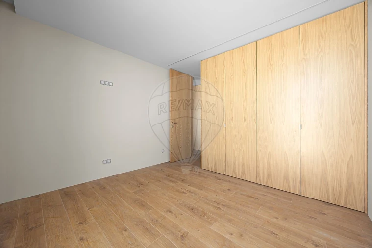 Moradia T4 para Venda em A dos Cunhados e Maceira Foto 12