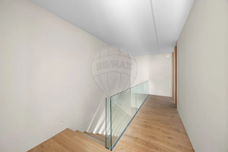 Moradia T4 para Venda em A dos Cunhados e Maceira Foto 6