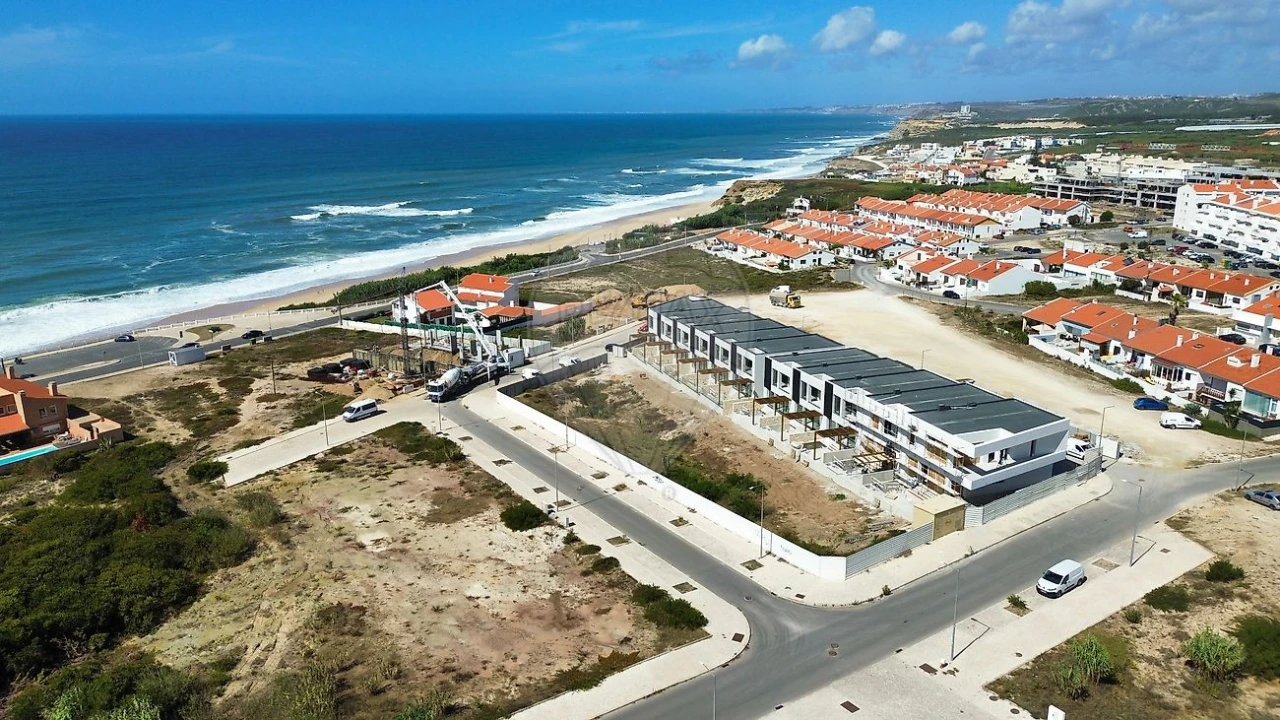 Moradia T4 para Venda em A dos Cunhados e Maceira Foto 23