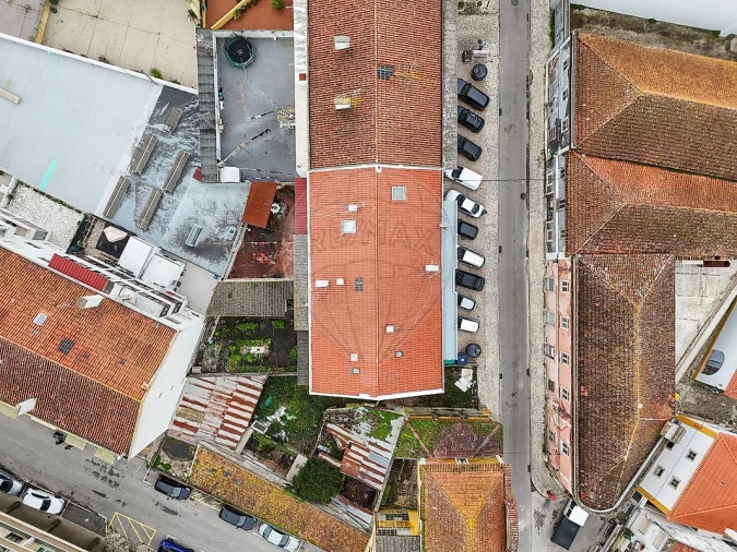 Apartamento T1 para Arrendamento em Santa Maria, São Pedro e Matacães Foto 8