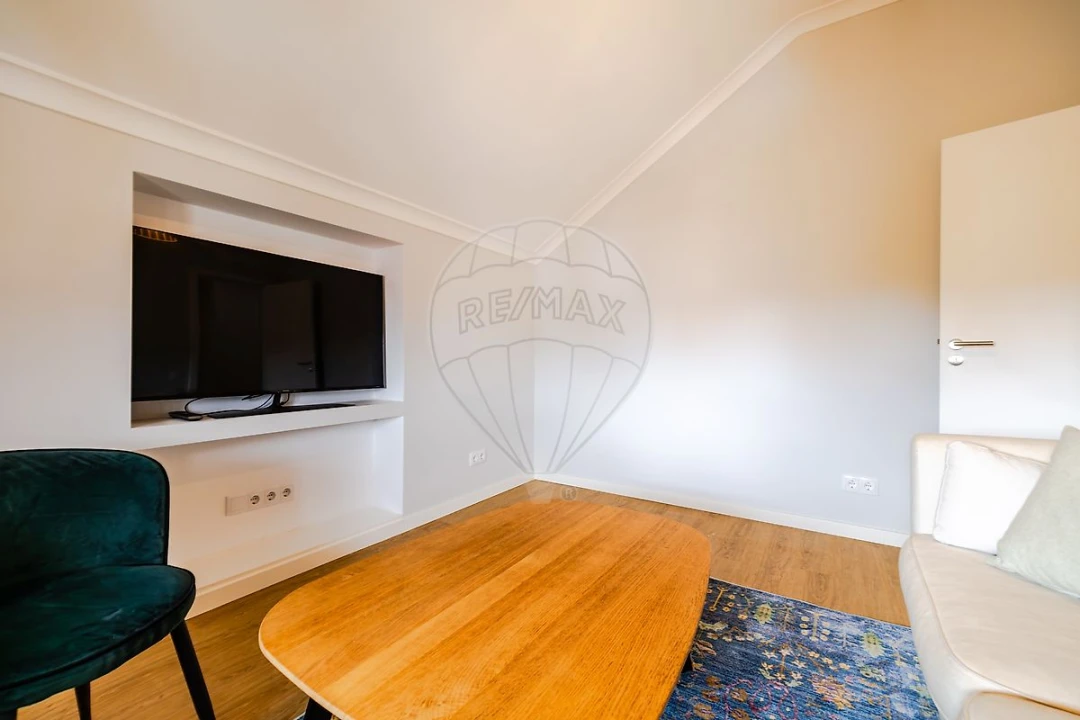 Apartamento T3 para Arrendamento em Carcavelos e Parede Foto 2