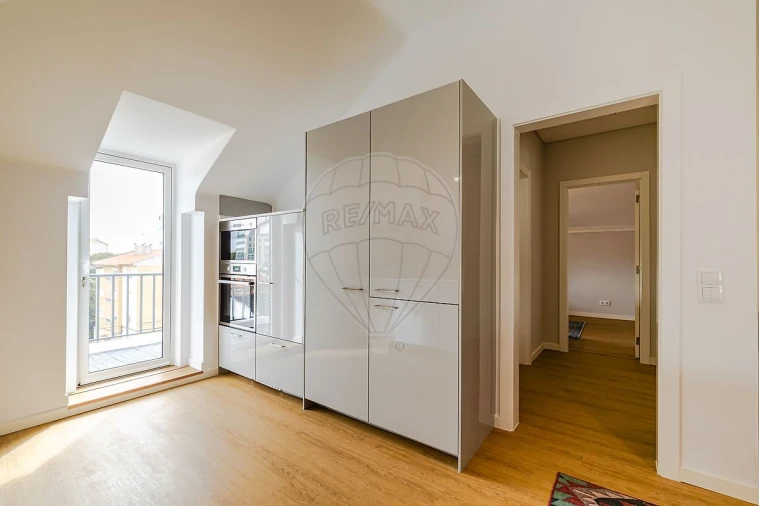 Apartamento T3 para Arrendamento em Carcavelos e Parede Foto 7