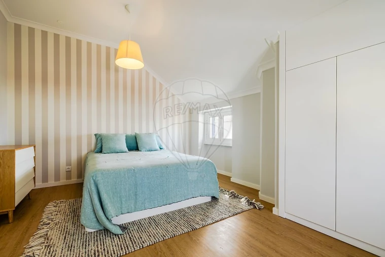 Apartamento T3 para Arrendamento em Carcavelos e Parede Foto 15