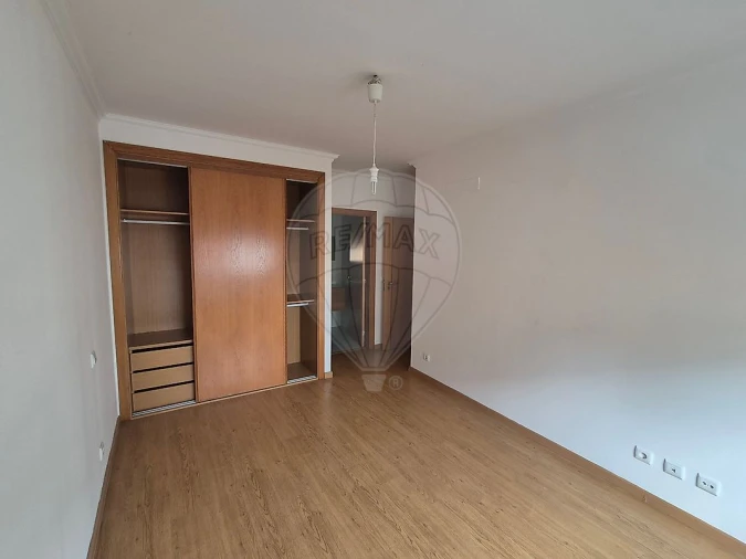 Apartamento T3 para Venda em Encosta do Sol Foto 9