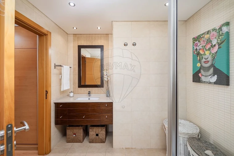 Apartamento T4 para Venda em Póvoa de Santa Iria e Forte da Casa Foto 26