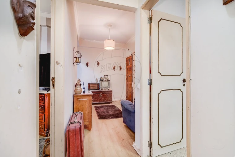 Apartamento T1 para Venda em Póvoa de Santo Adrião e Olival Basto Foto 7