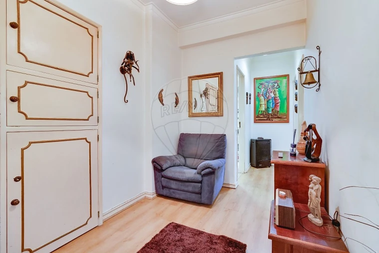 Apartamento T1 para Venda em Póvoa de Santo Adrião e Olival Basto Foto 2